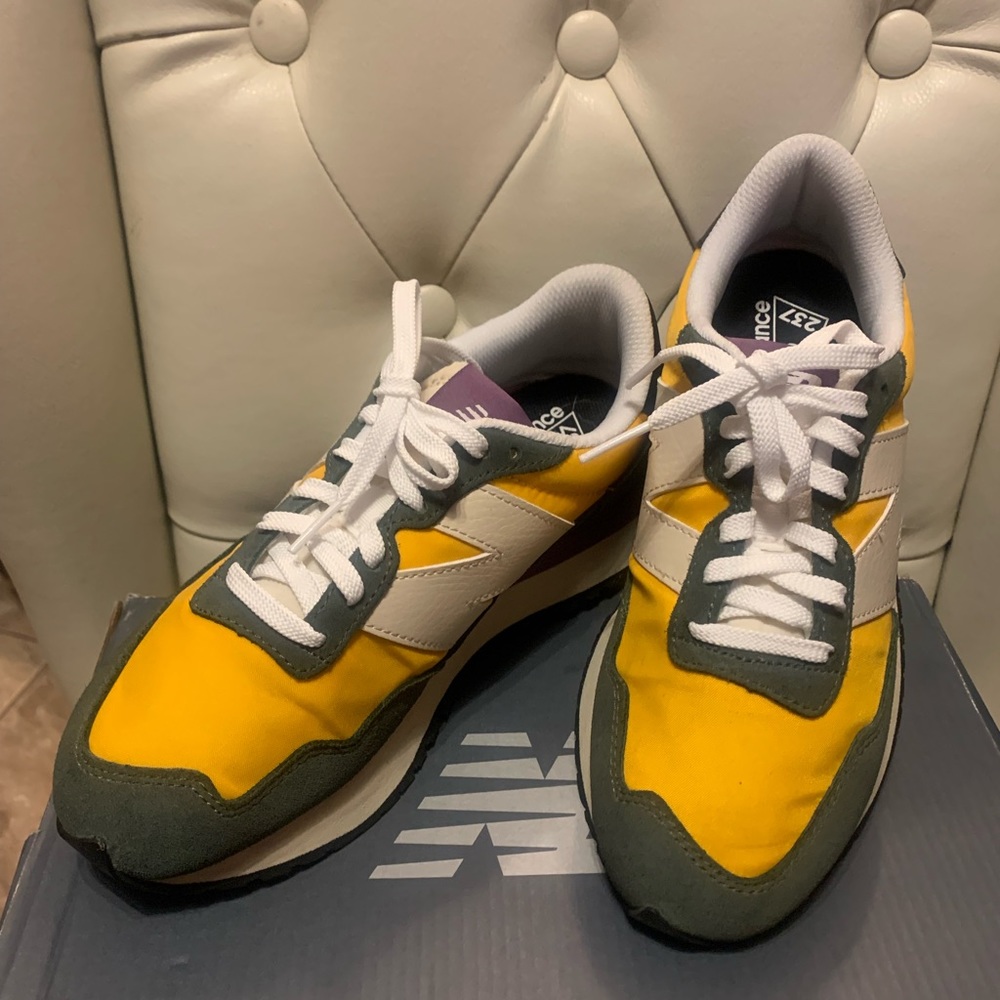 New balance 237 women size 6